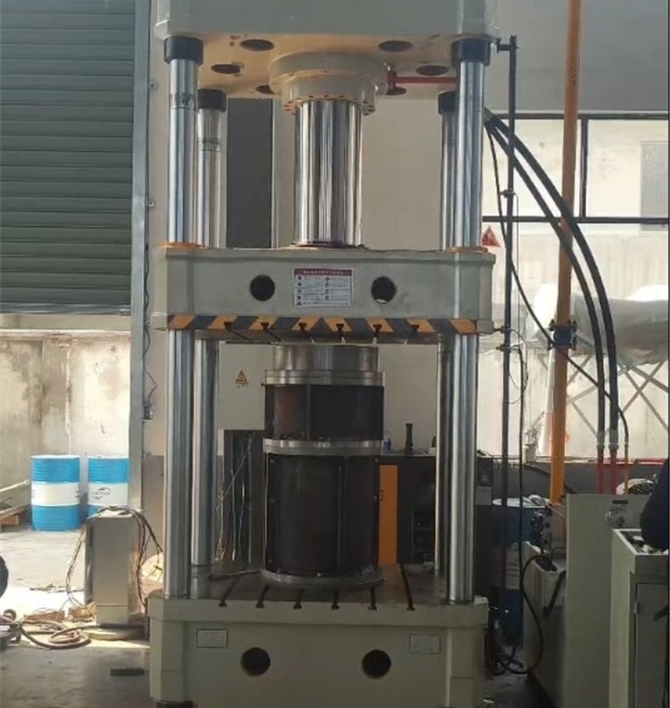 300T油壓機